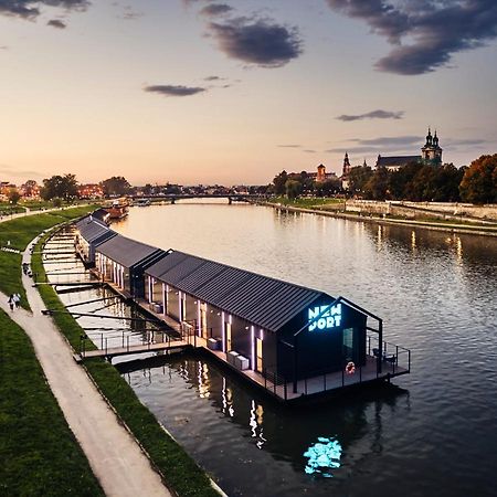 New Port - Premium Floating Aparthotel Cracovia Esterno foto