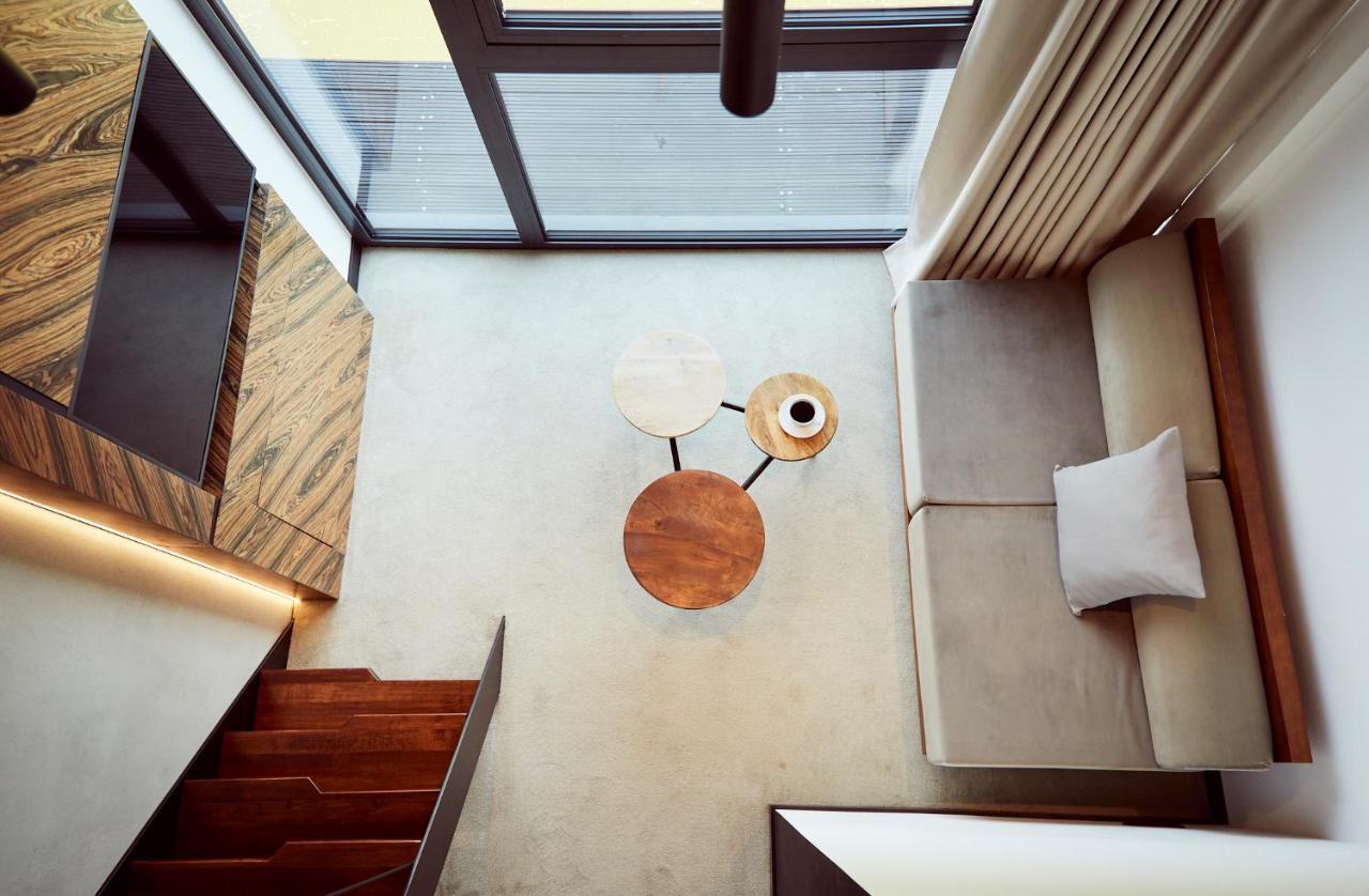 New Port - Premium Floating Aparthotel Cracovia Esterno foto