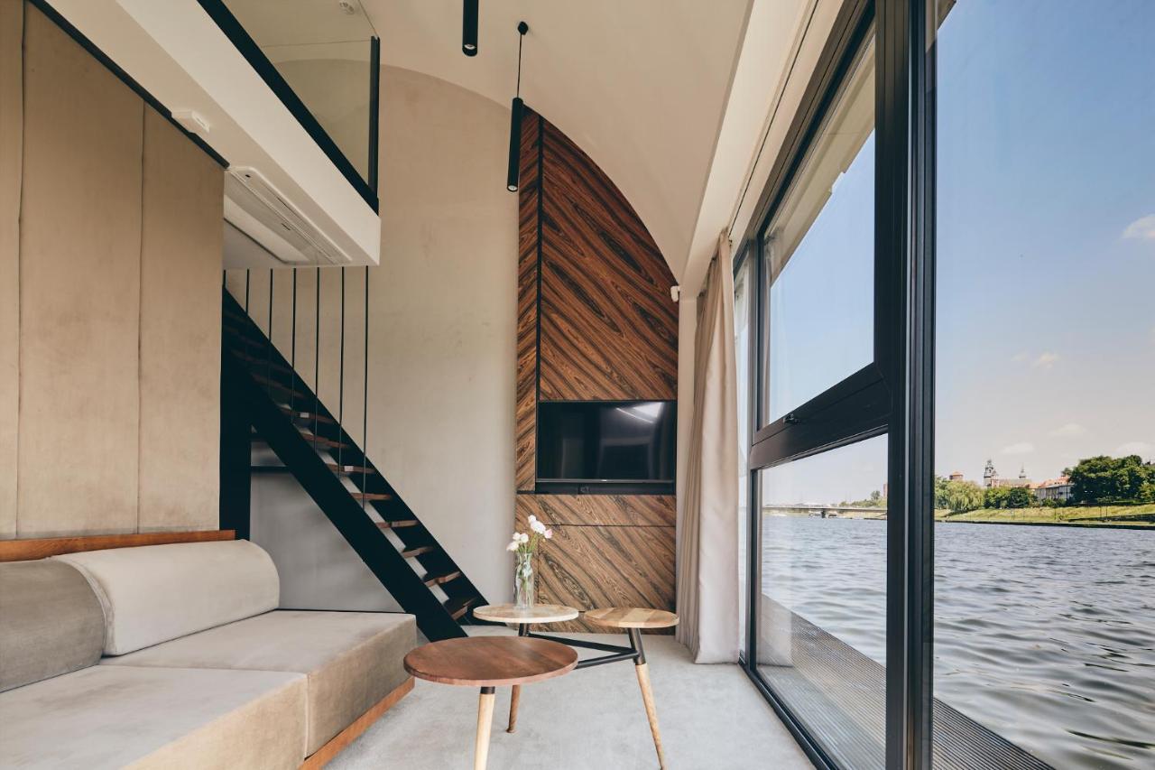 New Port - Premium Floating Aparthotel Cracovia Esterno foto