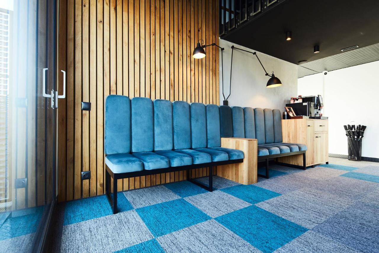 New Port - Premium Floating Aparthotel Cracovia Esterno foto