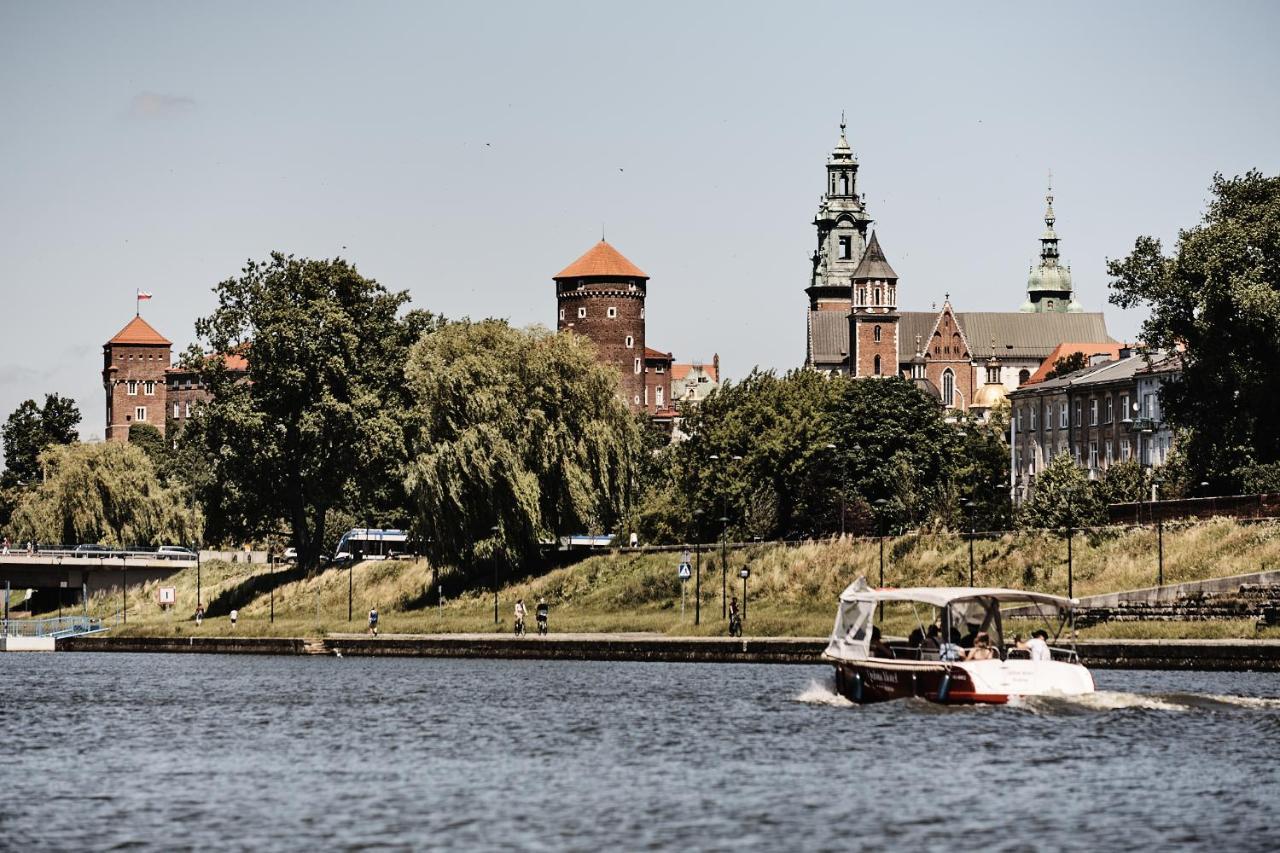 New Port - Premium Floating Aparthotel Cracovia Esterno foto