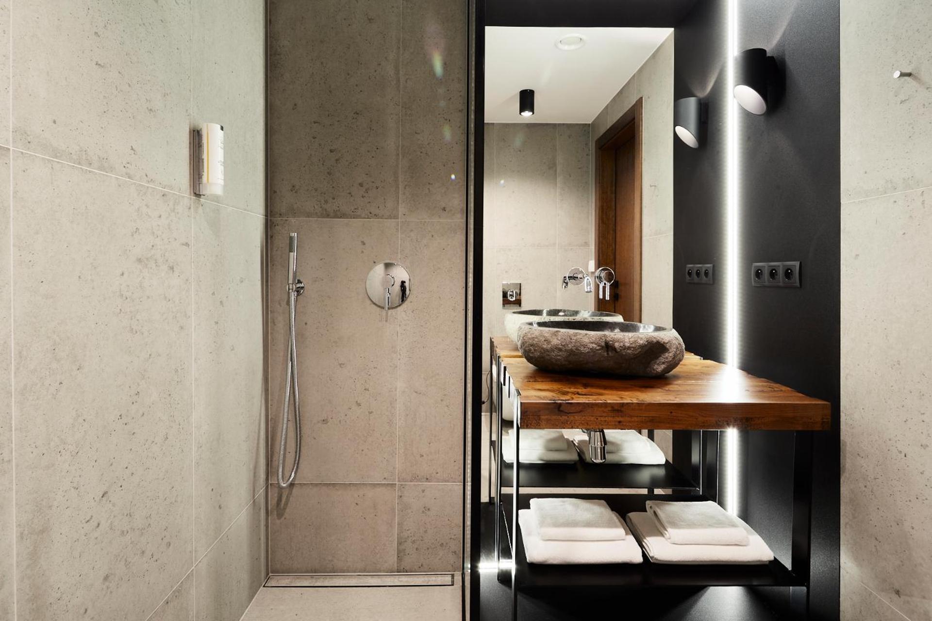 New Port - Premium Floating Aparthotel Cracovia Esterno foto